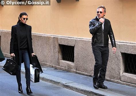 Claudia galanti in sardegna con tommaso buti. Claudia Galanti e Tommasi Buti, shopping insieme a Milano ...