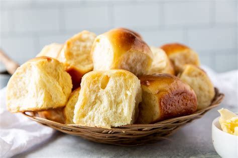 Honey Yeast Rolls Soft And Fluffy With Honey Butter