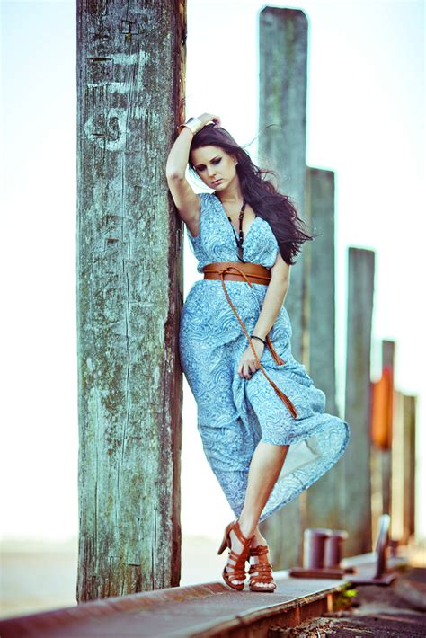 Hochwertige und bezahlbare, lizenzfreie sowie lizenzpflichtige bilder. maritimo Foto & Bild | fashion, outdoor, frauen Bilder auf ...