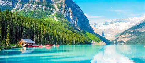 Canada day will be on wednesday so this year you have to take two days off to celebrate a (very) long weekend. Canada Holidays & Luxury Holidays 2020/21 | Pure Destinations