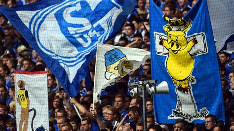 Lustige bilder mit sprüchen und coole bilder! Fans FC Schalke 04 Borussia Dortmund Bundesliga 09272014 ...