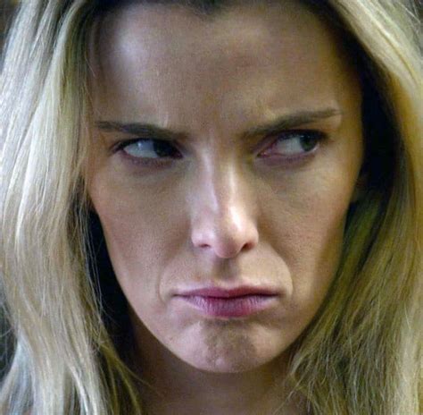 Betty Gilpin Nude Photos Scenes And Porn Video Scandal Planet