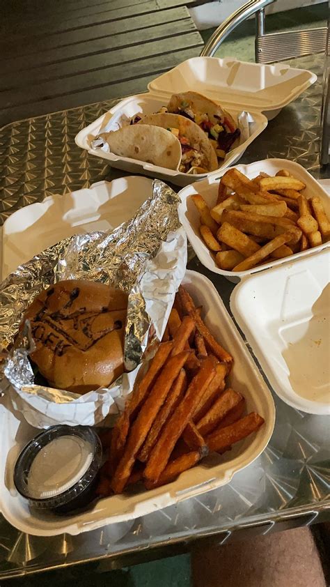 Manufacturers, wholesalers, import and export of organic foods including, organic dairy products, bakery goods. Organic Food Kings - Miami Florida Restaurant - HappyCow