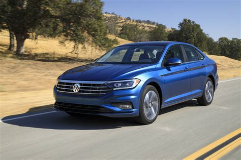 New Volkswagen Passat R Line Price Review Specs Volkswagen