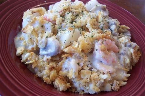 I love seafood very very much. Seafood Bake Recipe - Genius Kitchen