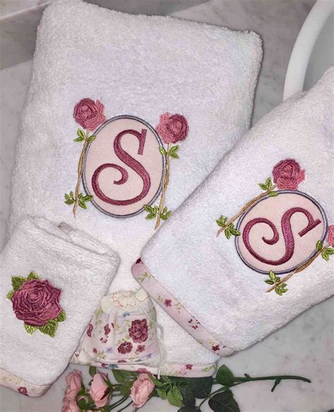 Do you want your gift to be the best? personalized bath towels | Embroidered bath towels ...