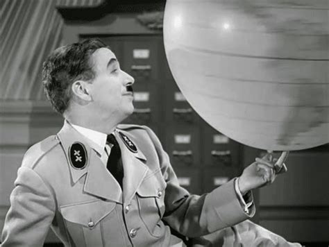 Martedì 26, mercoledì 27 e giovedì 28 proiezione, alle 9, de il grande dittatore e alle 11,30 webinar con gli studenti (specifiche tecniche: Chaplin in Il grande dittatore - Film 4 Life - Curiosi di ...
