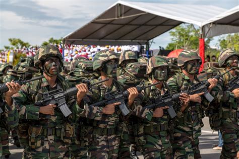 Dengan anggota terbanyak berasal dari angkatan darat. Kor dan Regimen Tentera Darat Malaysia (TDM) Yang ...