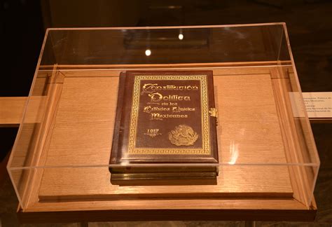 — otro derecho que nos da la constitución es la. Constitución de 1917, el documento más importante de la ...