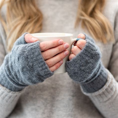 4.5 out of 5 stars 63. Cable knit hand-warmers | Tom Lane