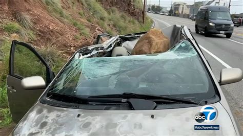 Man Narrowly Misses Being Hit By Rockslide In Malibu Large Boulder