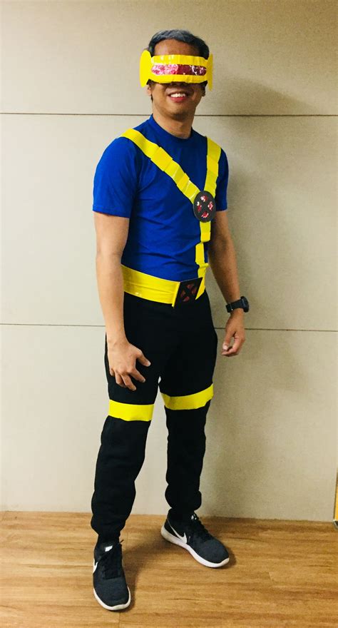 Diy Cyclops Costume Yellow Packaging Tape Cellophane Illustration