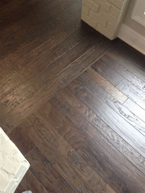 Patterned Wood With A Direction Change Transition Wood Floors Wide