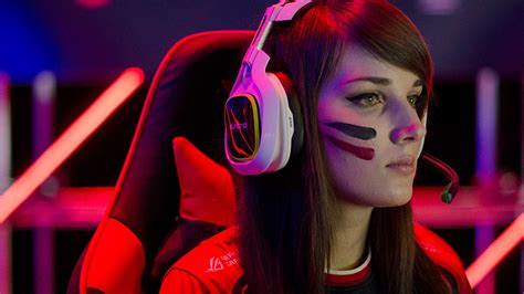 Theres An Epic All Female Gaming Convention Coming To Dubai This