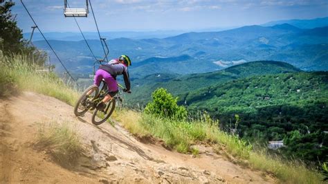 Why You Should Visit Beech Mountain North Carolina During The Summer