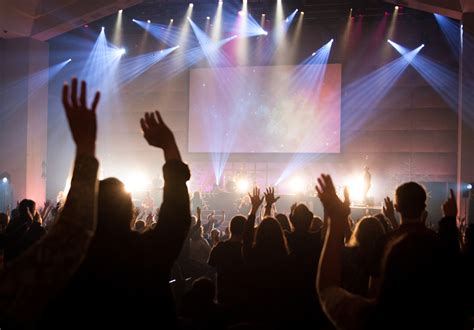 How To Effectively Use Multiple Worship Backgrounds In A Song The