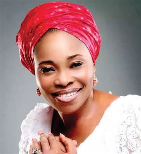 Here's halleluyah by tope alabi a song off yes and amen album tope alabi halleluyah mp3 download: Gospel Artiste, Tope Alabi Reacts After Getting Bashed For ...