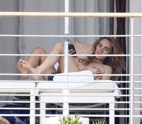 Suki Waterhouse Was Seen Naked On A Balcony While On Holiday In France