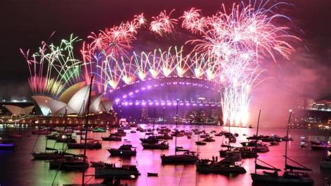 Happy New Year 2021 Images Sydneys Spectacular Fireworks Display To