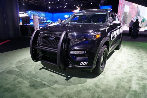 Why Ford Dominates Police Car Sales Carbuzz