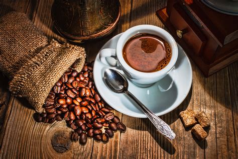 There are plenty of reasons why we love coffee, it gives us energy, makes us more alert and boosts our mood. Can Coffee Be Addictive? (Video) - Try Coffee