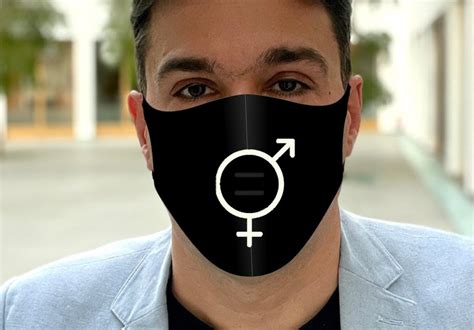 „unser mann in der bundespressekonferenz, boris reitschuster, der uneinschüchterbare stachel im fleisch der selbstgefälligen politik, der nachfragt, nachhakt, insistiert, sich nicht stummschalten lässt … Wie ich heute anfing zu gendern, ohne das zu wissen ...