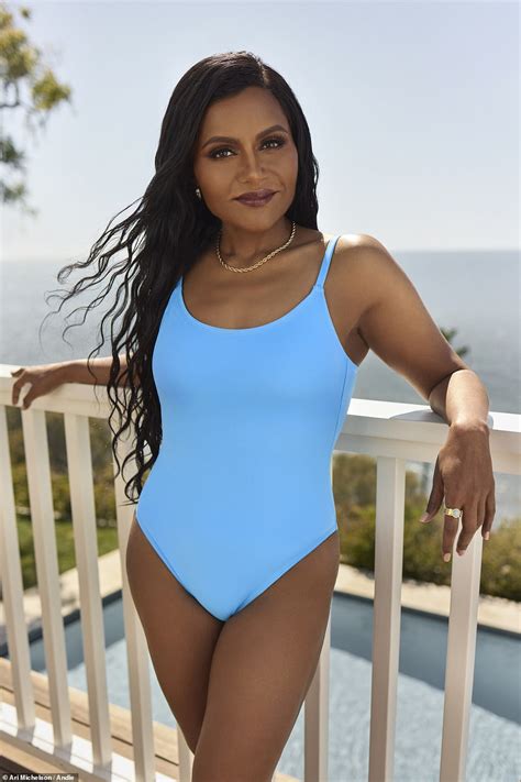 Mindy Kaling Lands A Swimsuit Campaign After Dropping Over 30lbs Trends Now