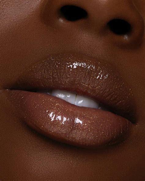 𝘗𝘪𝘯𝘵𝘦𝘳𝘦𝘴𝘵 𝘍𝘰𝘳 𝘉𝘭𝘢𝘤𝘬 𝘗𝘦𝘰𝘱𝘭𝘦🍫💫 Lip Colors Glossy Lips Dark Skin Makeup