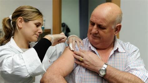 New Shingles Vaccine Should Be Free Argues Seniors Advocate Cbc Radio