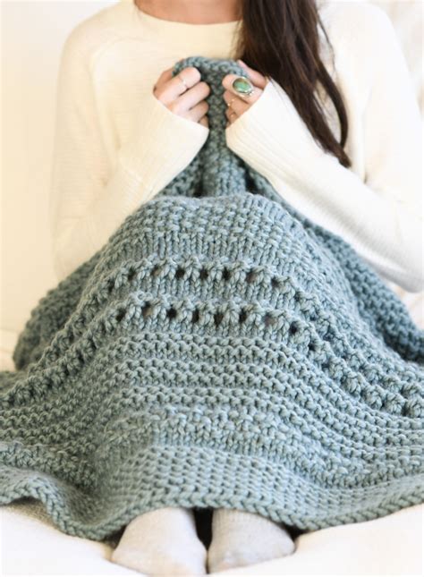 Winter Cuddler Throw Blanket Knitting Pattern Mama In A Stitch