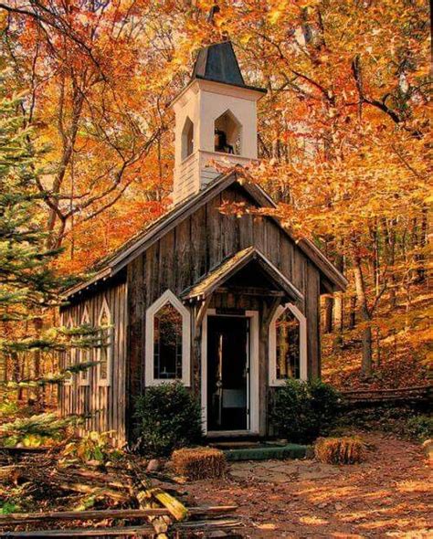 While read this book, i came across a few interesting phrases. Classic one room school house | Chapel in the woods, Old country churches, Country church
