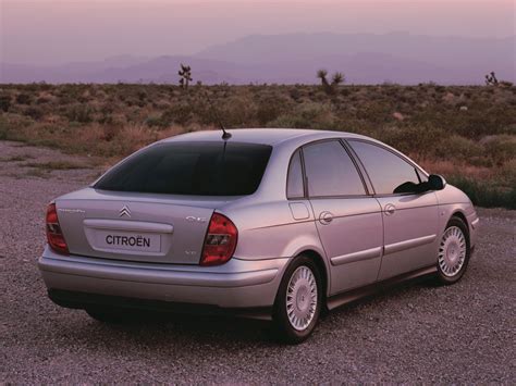 The c5 model is a car manufactured by citroen, sold new from year 2001. CITROEN C5 Liftback specs & photos - 2001, 2002, 2003 ...
