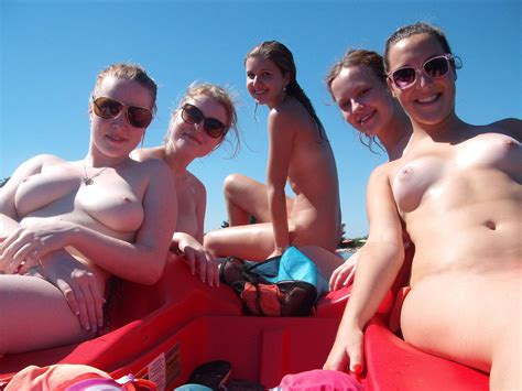 Babes Cousins Topless Beach Swingers Blog Swinger Blog
