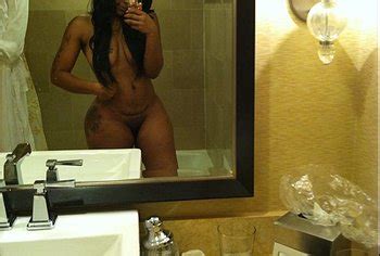 Chandra Davis Aka Deelishis Leaked Frontal Nude Mirror Selfies Playcelebs Net