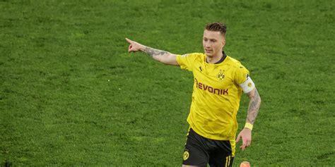 Bvb Kapitän Marco Reus „den Dfb Pokal Für Mateu Morey Holen“