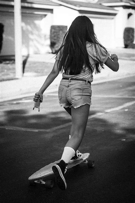 Long Board Girl Girl Skater Skateboard Teenage Skater Girl Aesthetic Hd Phone Wallpaper