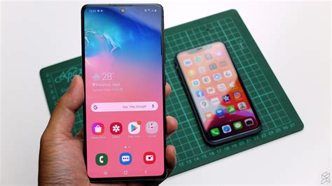 The samsung galaxy s10 lite is powered by a qualcomm sm8150 snapdragon 855 (7 nm) cpu processor with 128gb, 8gb ram. Perbandingan Kamera: Samsung Galaxy S10 Lite vs. iPhone 11 ...