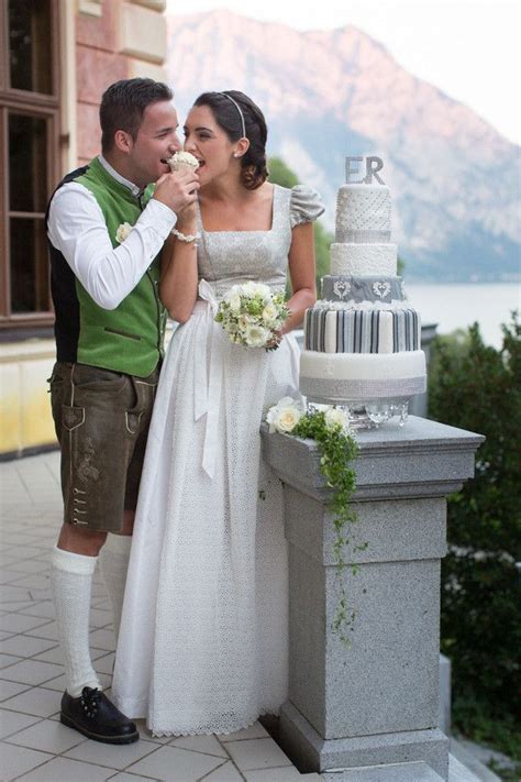 Hochzeitsdirndl ab 119,90 € ♥ romantisch & verspielt ♥ ein besonderes outfit für einen besonderen tag ♥ online und 17x in bayern! Das Dirndl als Brautkleid | Wedding dirndl, German wedding ...