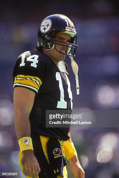 Pittsburgh Steelers Neil Odonnell Photos And Premium High Res Pictures