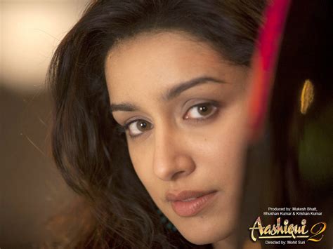 Aashiqui 2 Actress Shraddha Kapoor Hot Images Southmusty