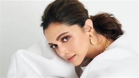 Deepika Padukone Launches Audio Diary After Deleting All Posts From