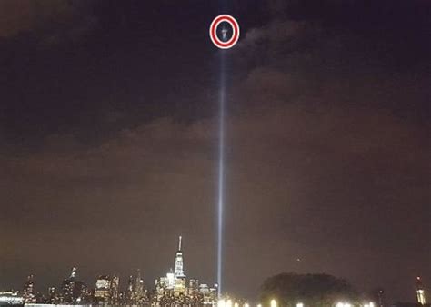 911又到了,19年前的那場攻擊讓全世界都震驚不已｡ 一直以來陰謀論始終盛行不衰｡ 包括雙子星,七號樓的倒塌,五角大廈的撞擊,都發生的太離奇而且無法解釋｡ discovery頻道每年到911都會製作一集專輯,訪問和事件有關的人｡ 如果時間允許我都盡可能的看完｡ 美国纽约世贸中心911遗址显神迹 纪念光柱现耶稣？ - 神秘的地球 科学|自然|地理|探索