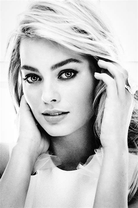 Pin by Wayne Armstrong on faces | Actress margot robbie, Margo robbie