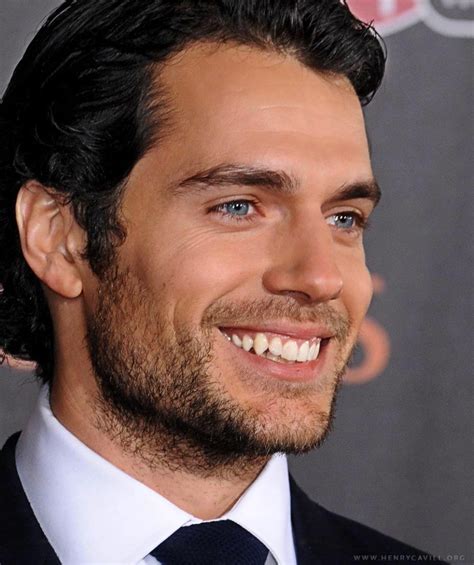 I clearly live in the wrong country if i want to bag something like this. Henry Cavill is beyond perfect : LadyBoners