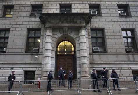 New York Ny Judge Asked To Release Grand Jury Chokehold Death Details