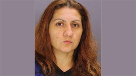 mujer acusada de matar a una conocida y robarle su bebé dice que tenían un pacto para quedarse