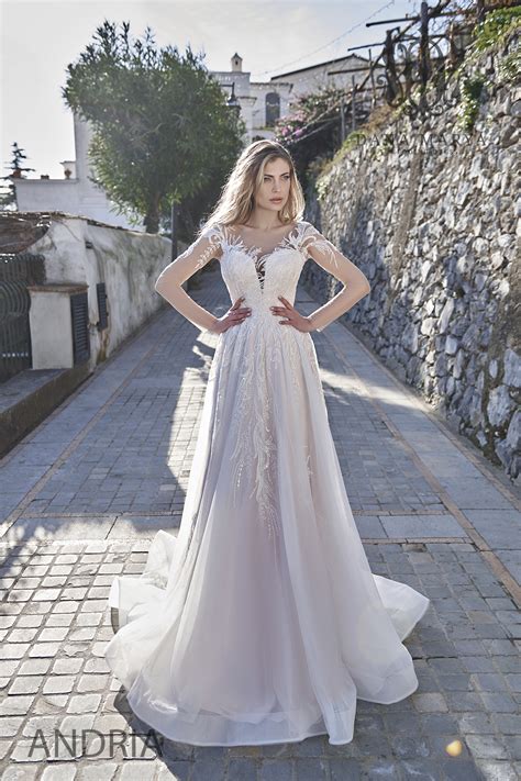 Liana brautkleider bietet für damen und herren die passenden hochzeitsaccessoires. Andria - Brautkleider Liana - Das Brautmodegeschäft für ...