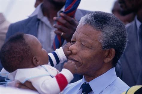 17 Rare Photos Of Nelson Mandela Letting Freedom Ring