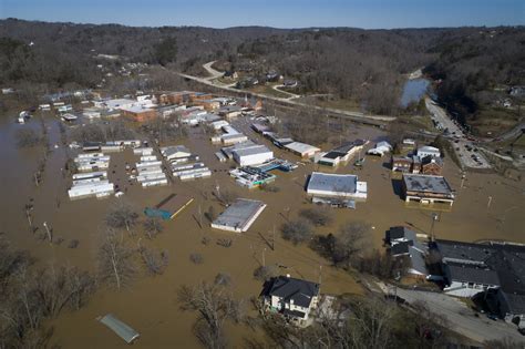 Kentucky Flooding Worst In Decades Governor Tours Damage