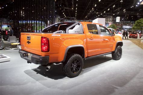 2020 Chevrolet Colorado Zr2 Looks Zesty In Crush Paint Gm Authority